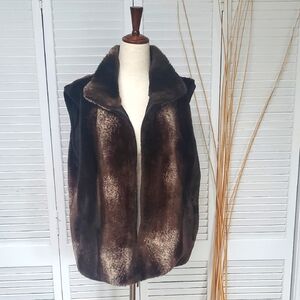 Dressbarn Reversable Dark Brown Faux Fur Vest Size XL